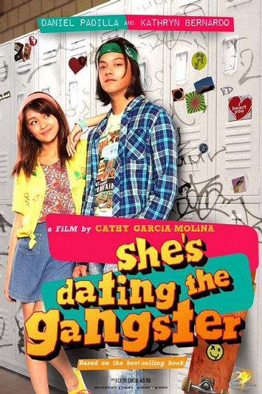 Pelicula She is Dating a Gangster